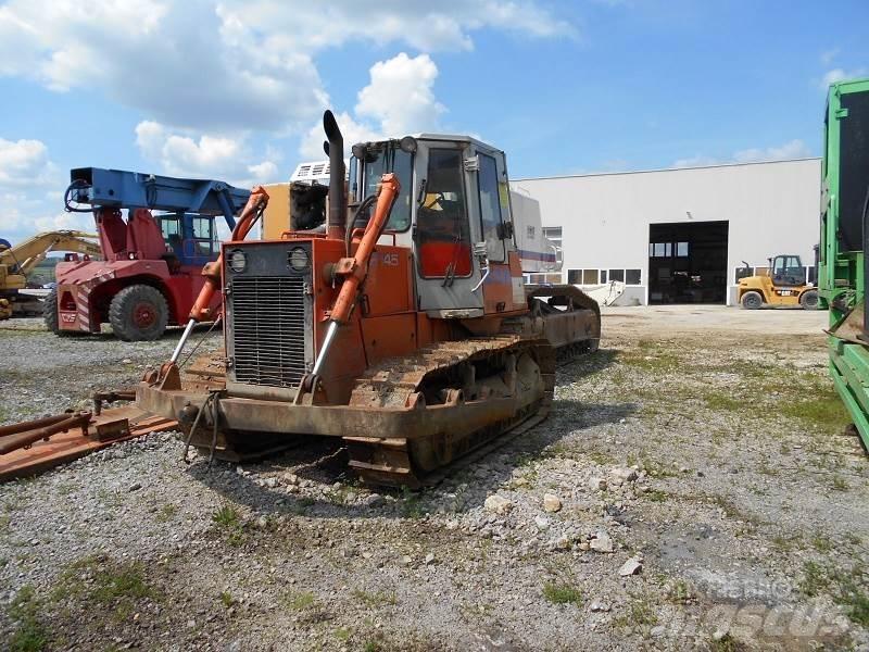 Fiat-Hitachi FD-145-1T Buldozere pe senile