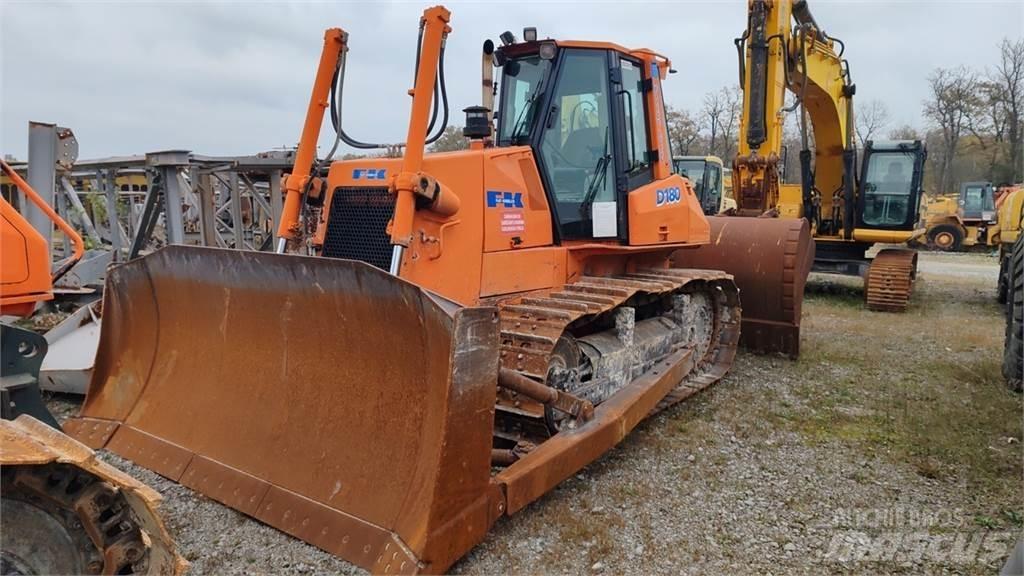 Fiat-Kobelco D180 Buldozere pe senile