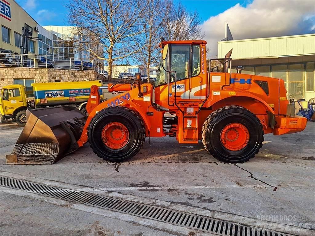 Fiat-Kobelco W190 Incarcator pe pneuri