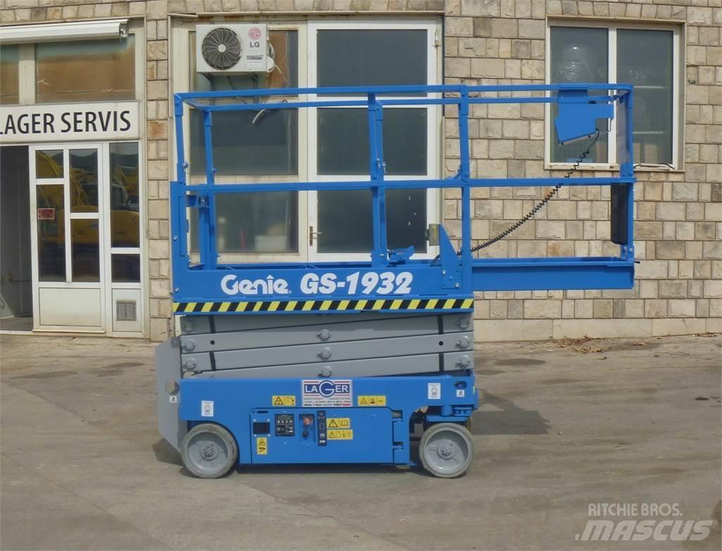 Genie GS1932 Nacele cu brat articulat