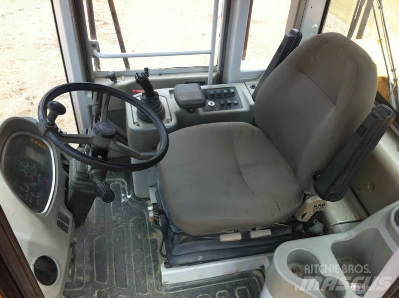 Hyundai HL770-7 Incarcator pe pneuri