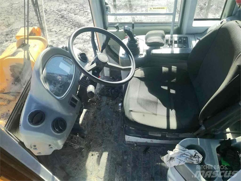Hyundai HL770-7 Incarcator pe pneuri