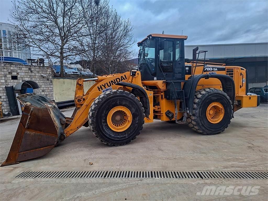 Hyundai HL780-9A Incarcator pe pneuri