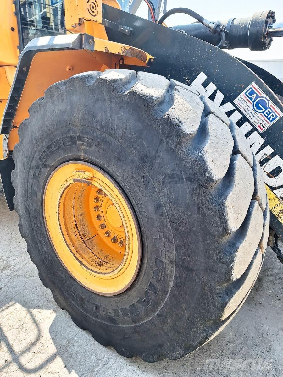 Hyundai HL970A Incarcator pe pneuri