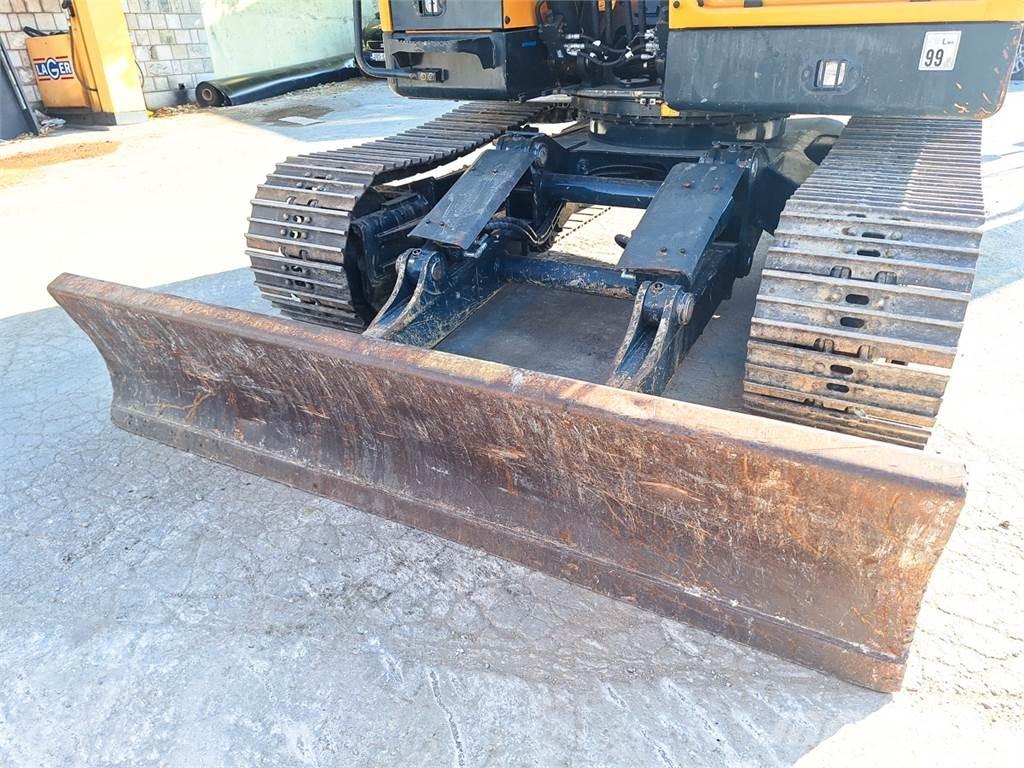 Hyundai HX130LCR Excavatoare pe șenile
