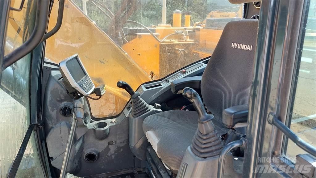 Hyundai HX145 LCR Excavatoare pe șenile
