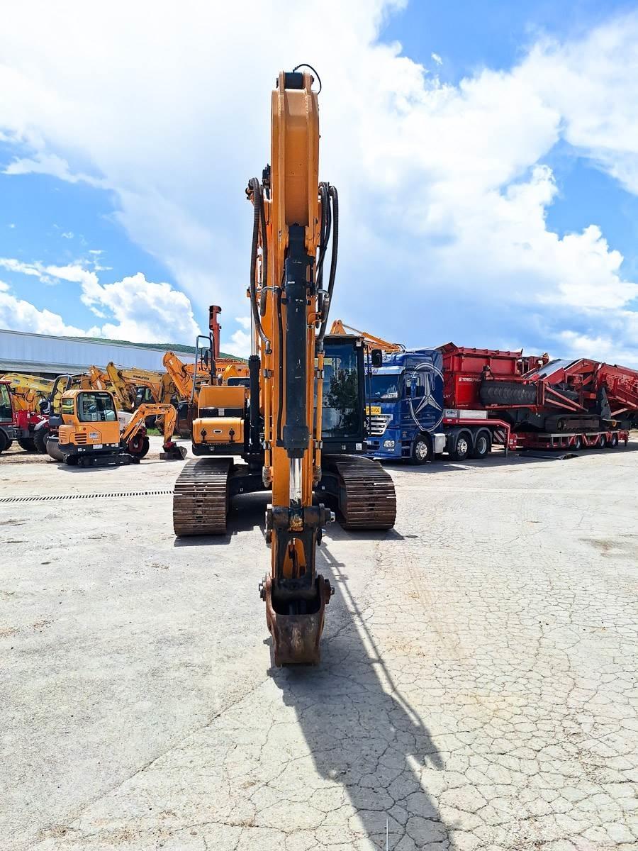 Hyundai HX220L Excavatoare pe șenile
