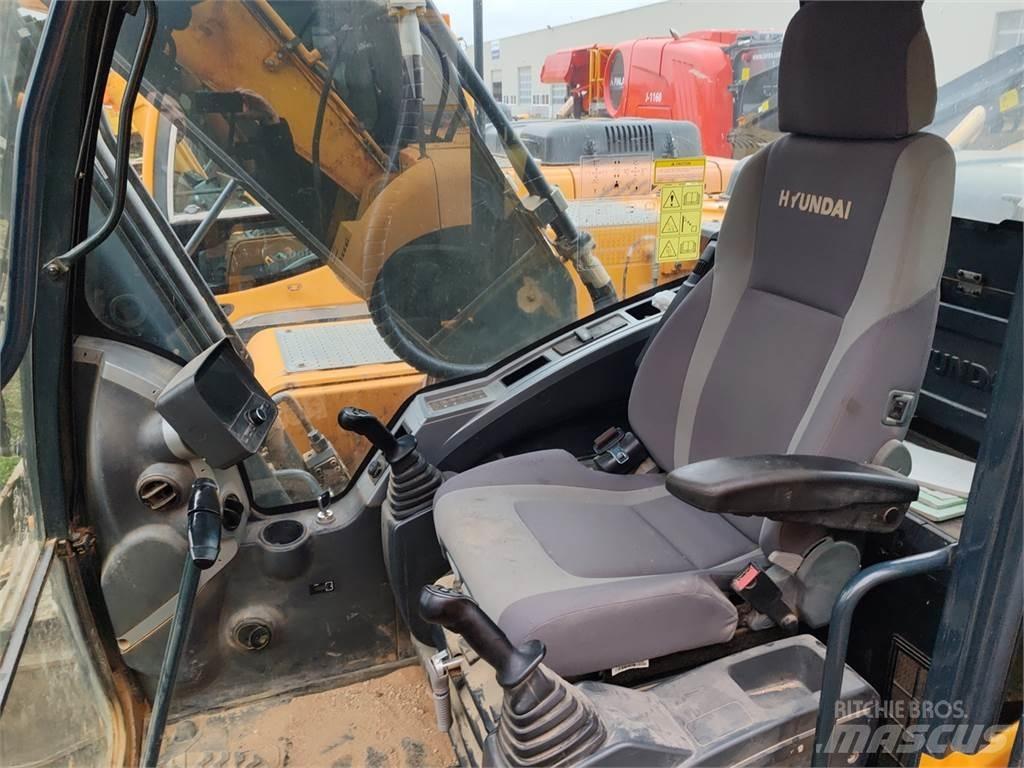 Hyundai R220LC-9S Excavatoare pe șenile
