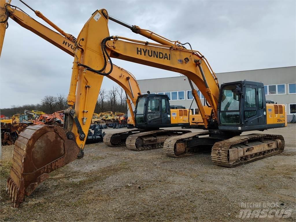 Hyundai R250NLC-7A Excavatoare pe șenile

