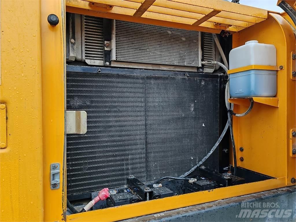 Hyundai R250NLC-7A Excavatoare pe șenile
