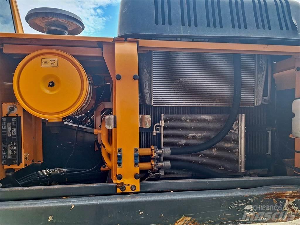 Hyundai R330LC-9 Excavatoare pe șenile
