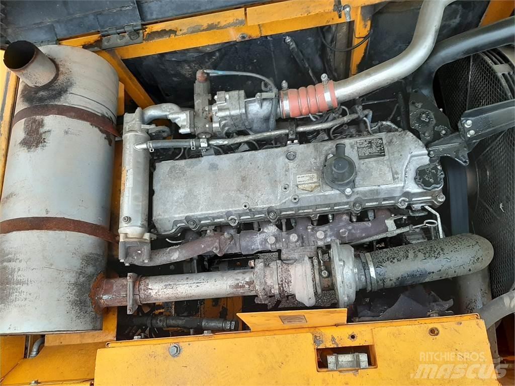 JCB JS330NL Excavatoare pe șenile
