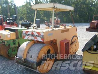 Kaelble 3WTV Cilindri compactori dubli