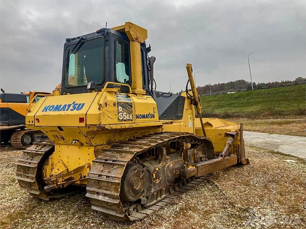 Komatsu D65EX Buldozere pe senile