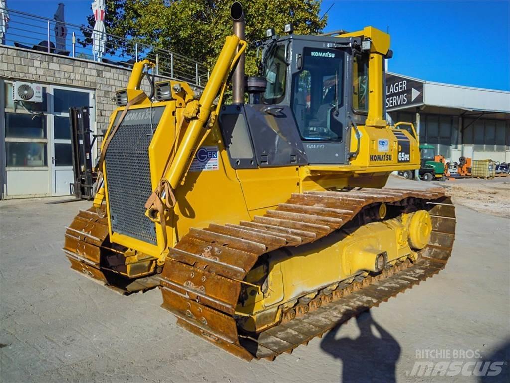 Komatsu D65PX-15EO Buldozere pe senile