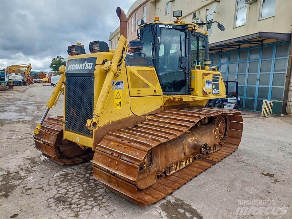 Komatsu D65PX-17 Buldozere pe senile
