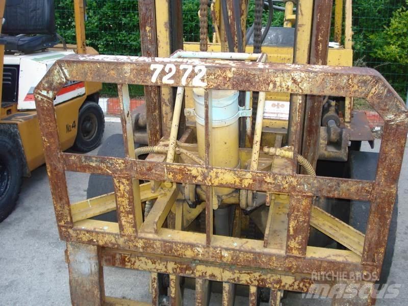 Komatsu FG25-7 Strivuitoare-altele