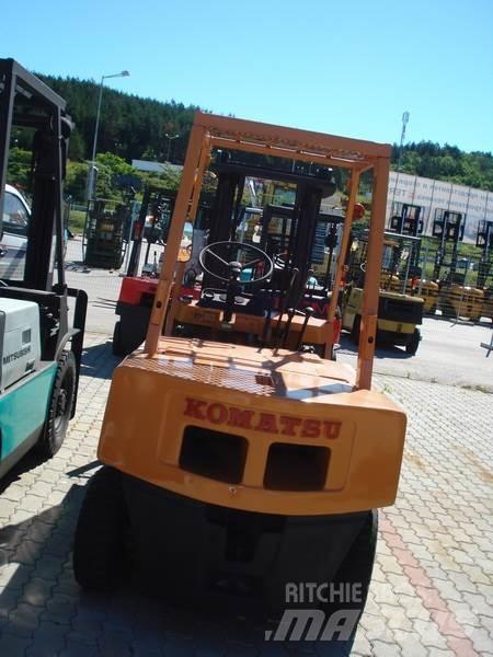 Komatsu FG25L-7 Strivuitoare-altele