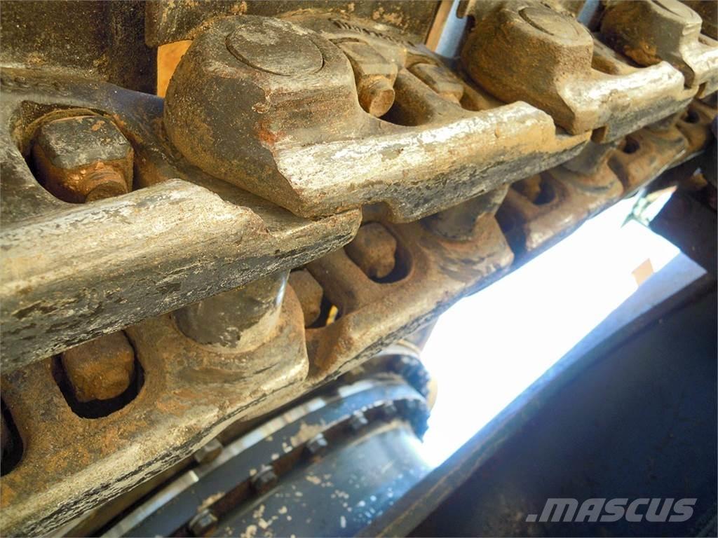 Komatsu PC210LC-6K Excavatoare pe șenile
