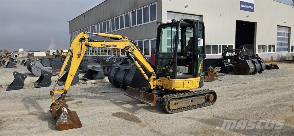 Komatsu PC26MR-3 Mini excavatoare < 7t