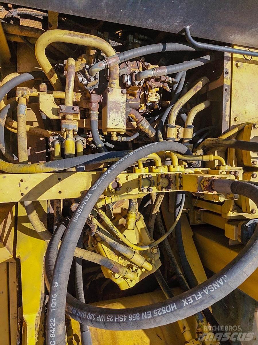 Komatsu PC400LC Excavatoare pe șenile
