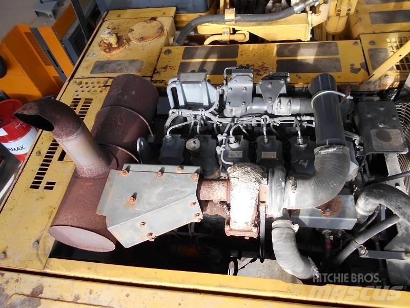 Komatsu PC450LC-7K Excavatoare pe șenile
