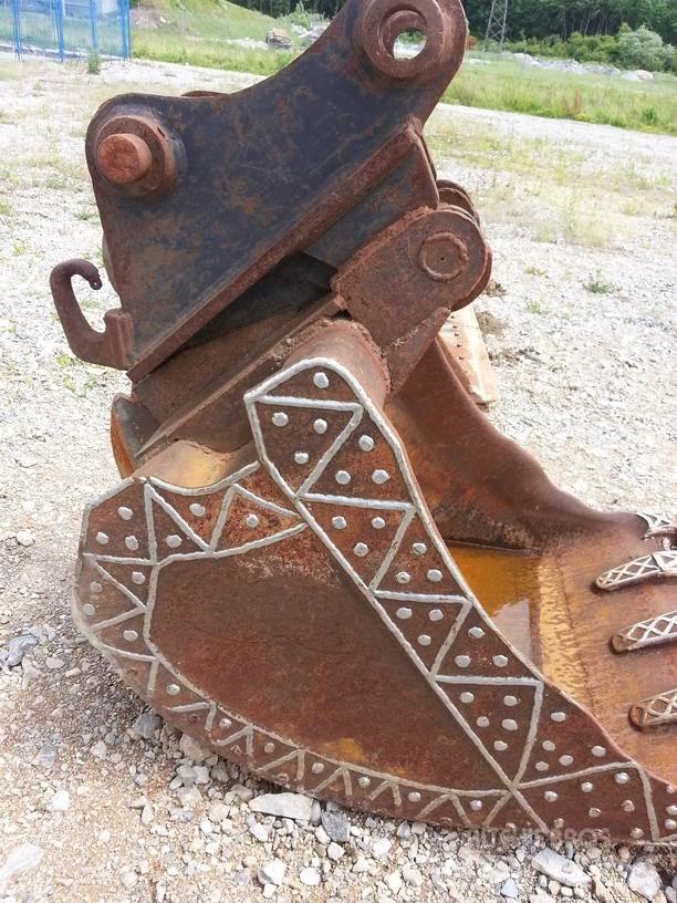  KORPA / BUCKET 1050mm Utilaje construcții - Altele