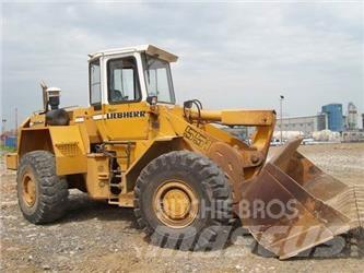 Liebherr L 551 Incarcator pe pneuri
