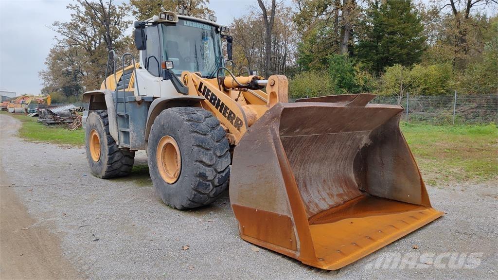 Liebherr L576 Incarcator pe pneuri