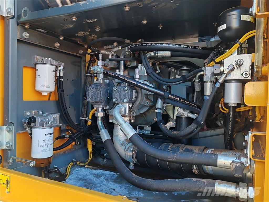 Liebherr R924 NLC Excavatoare pe șenile
