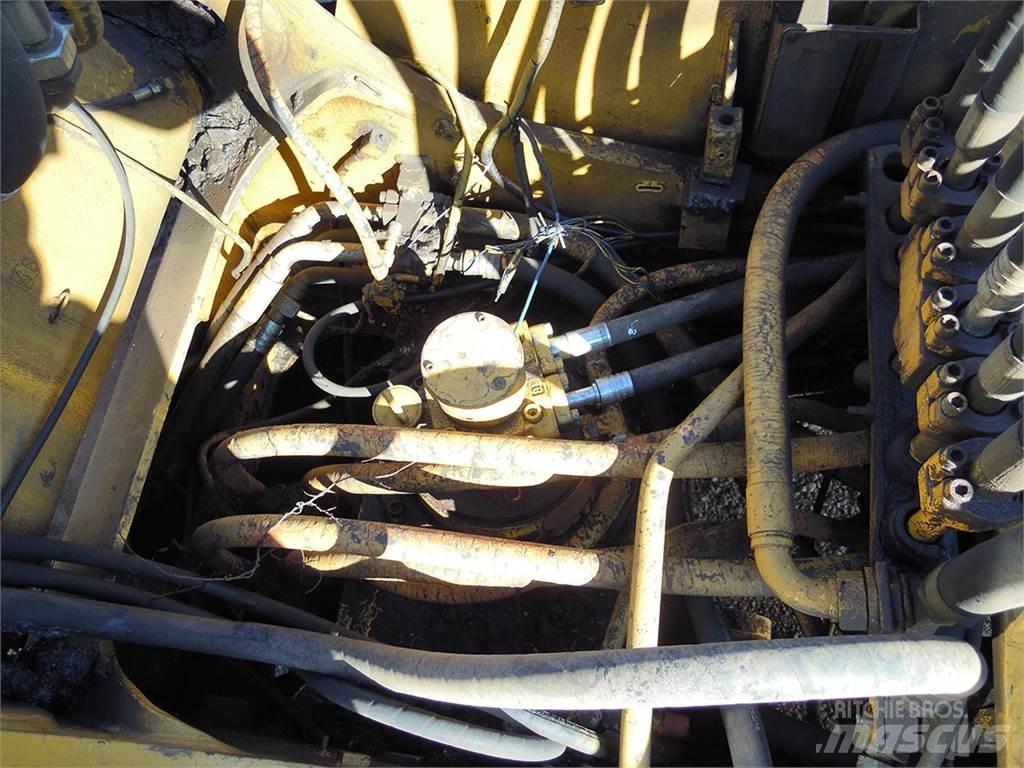 Liebherr R932HDSL Excavatoare pe șenile
