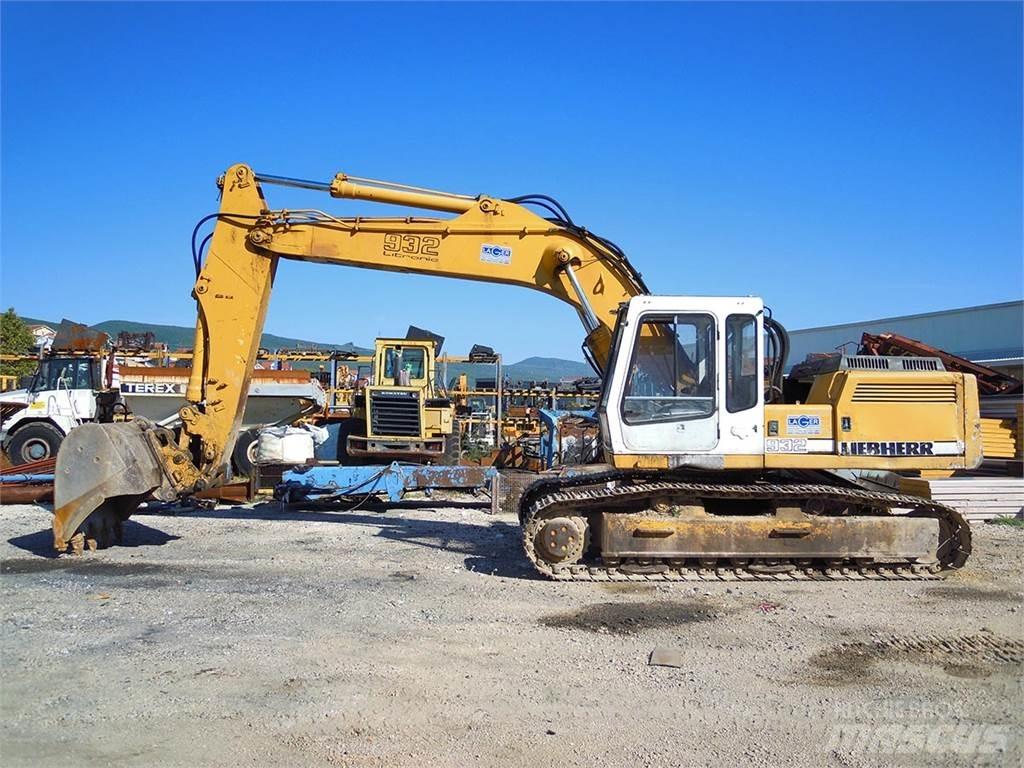 Liebherr R932HDSL Excavatoare pe șenile
