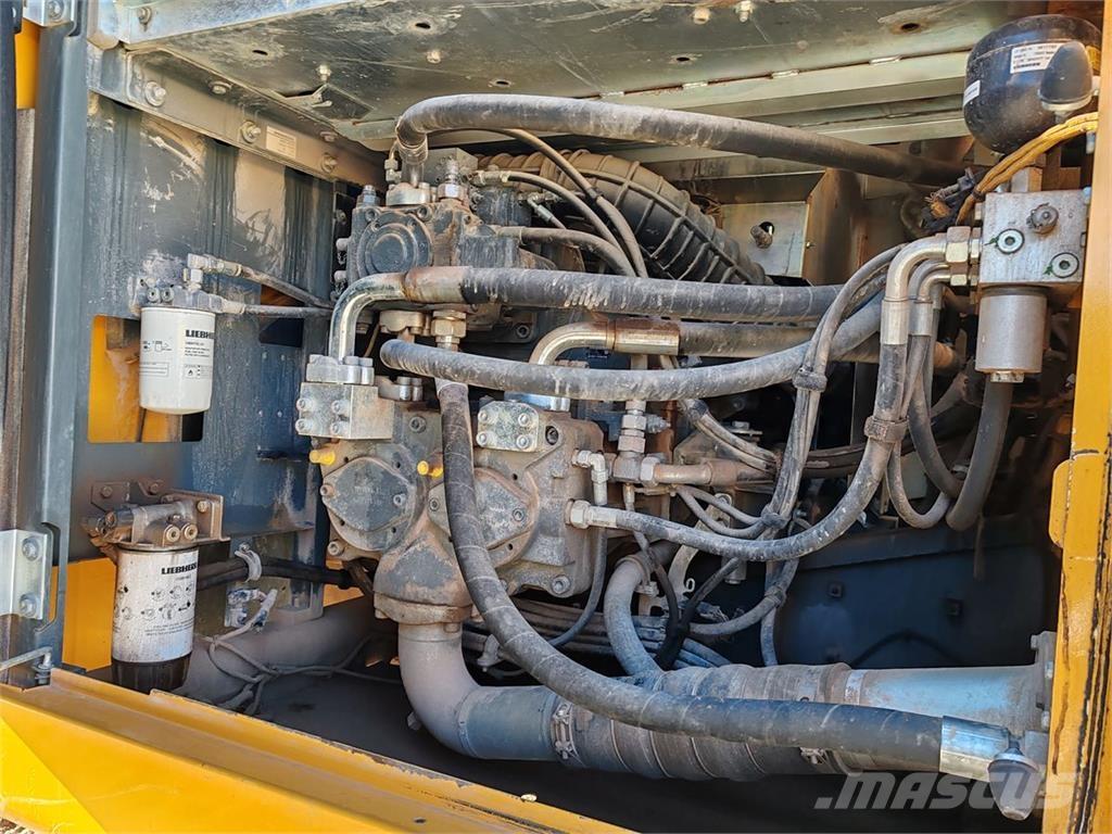 Liebherr R938 NLC Excavatoare pe șenile
