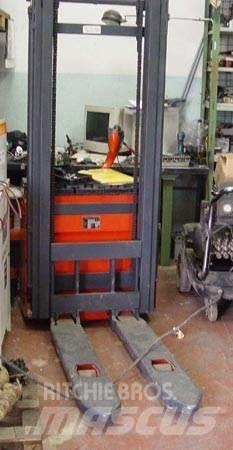 Linde L10 Transpaleta manuala