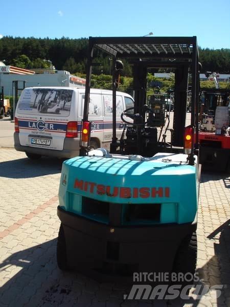Mitsubishi FG25F17B Strivuitoare-altele
