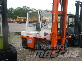 Nissan 40 Stivuitor diesel