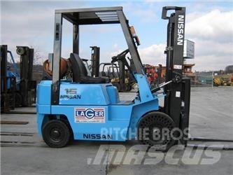 Nissan NJ01A15 Stivuitor GPL