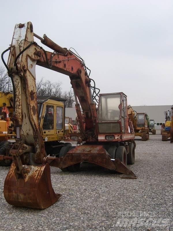 O&K MH6 Excavatoare cu roti