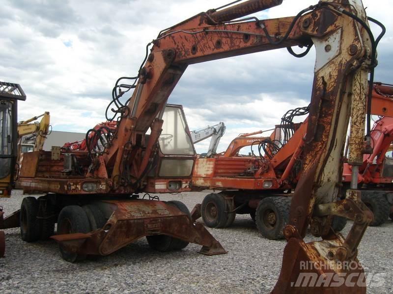 O&K MH6 Excavatoare cu roti