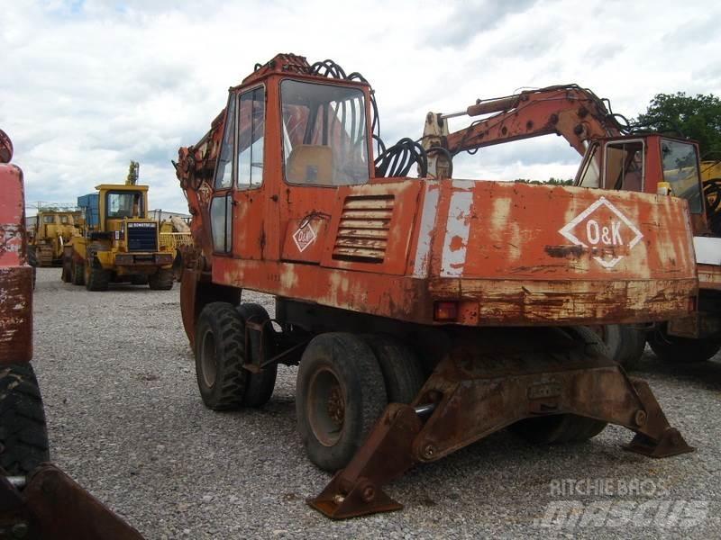 O&K MH6 Excavatoare cu roti