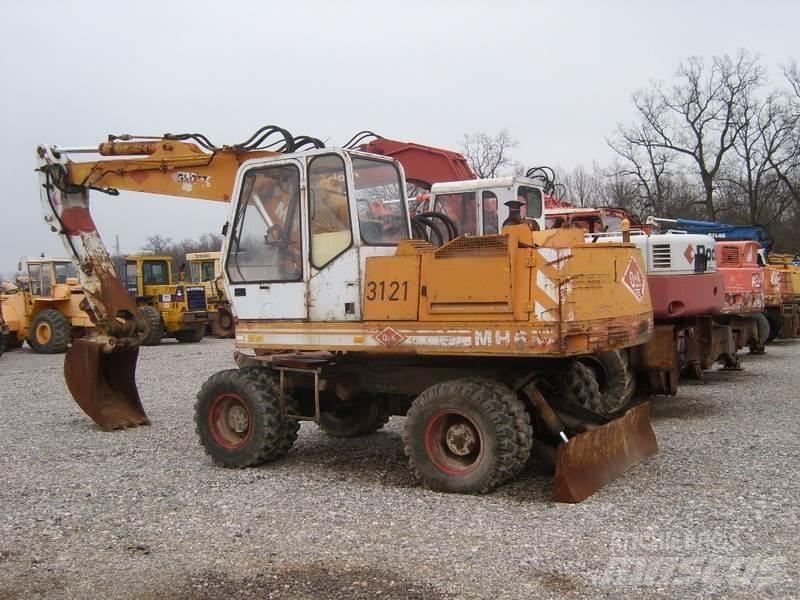 O&K MH6 Excavatoare cu roti