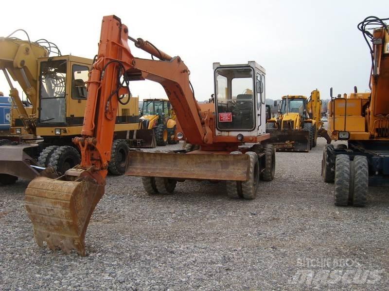 Schaeff HML 40 Excavatoare cu roti