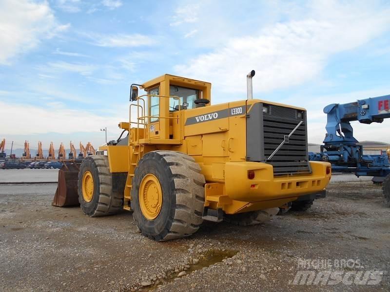 Volvo L330D Incarcator pe pneuri