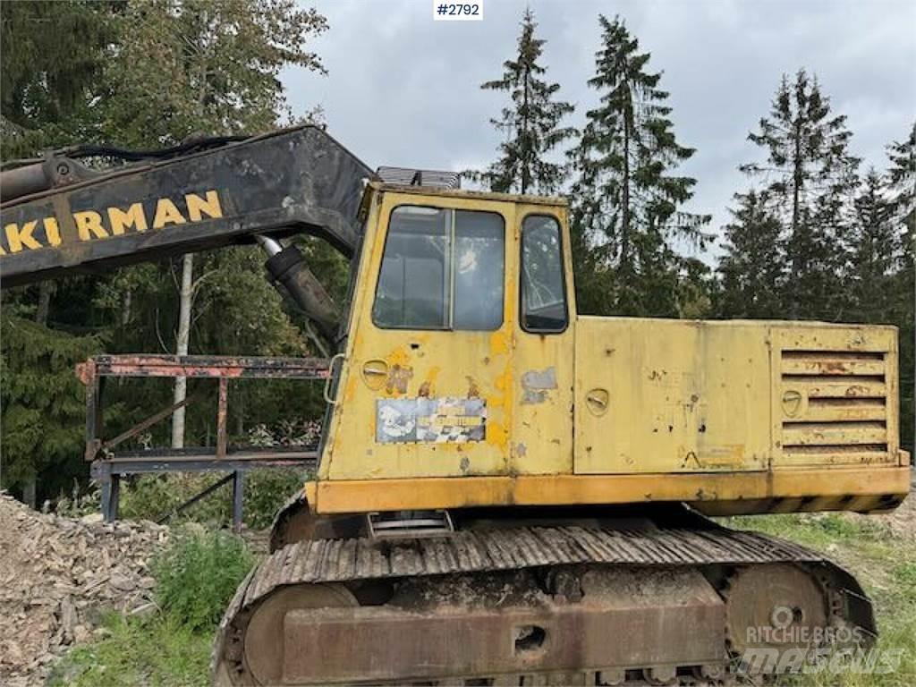 Åkerman H11B Excavatoare pe șenile
