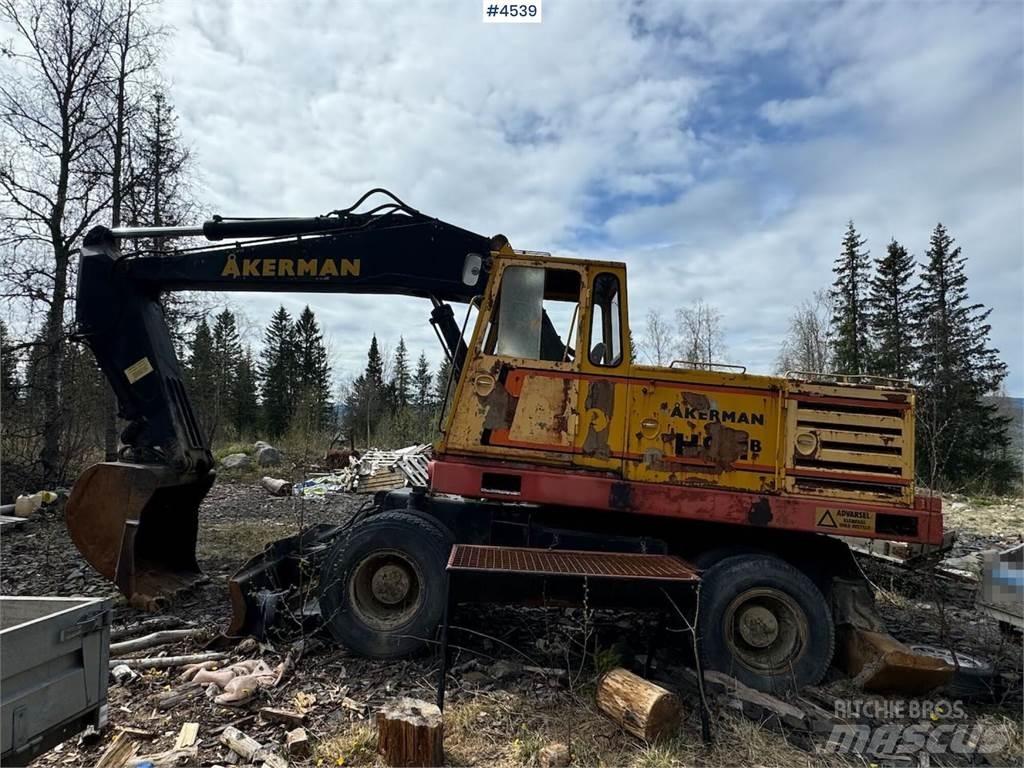 Åkerman H9 Excavatoare pe șenile

