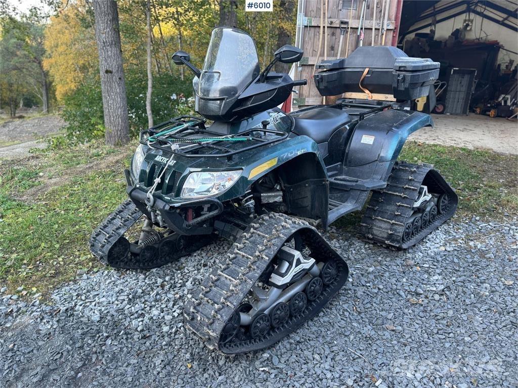 Arctic Cat 700 ATV-uri