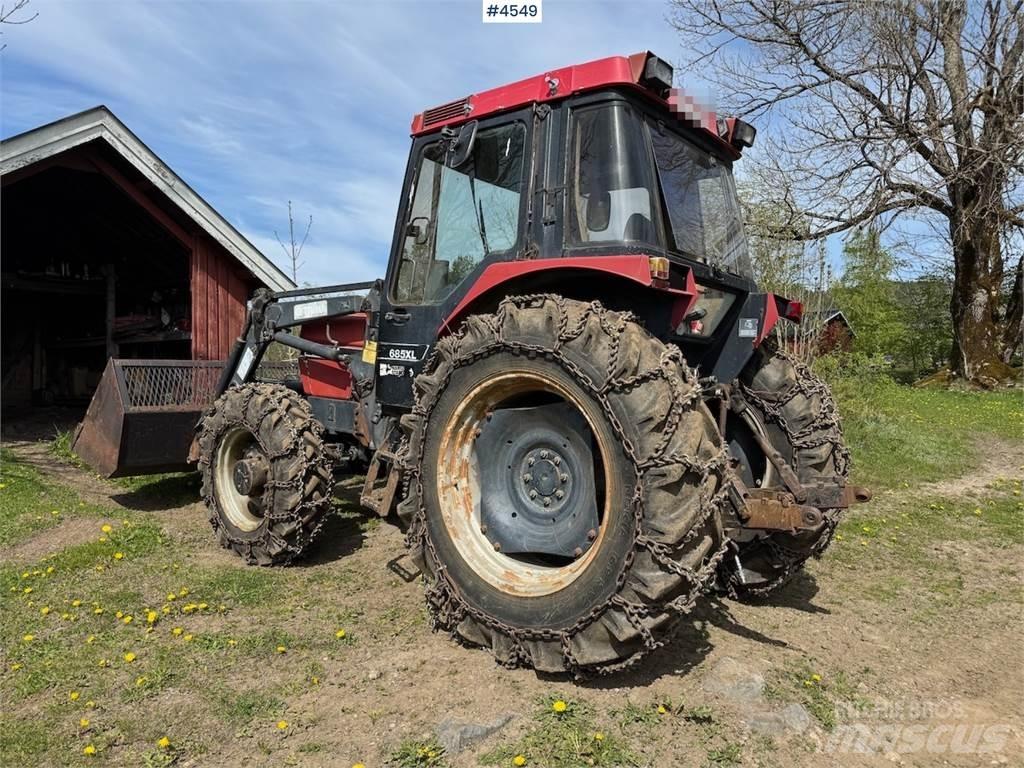 CASE 685 XL Tractoare