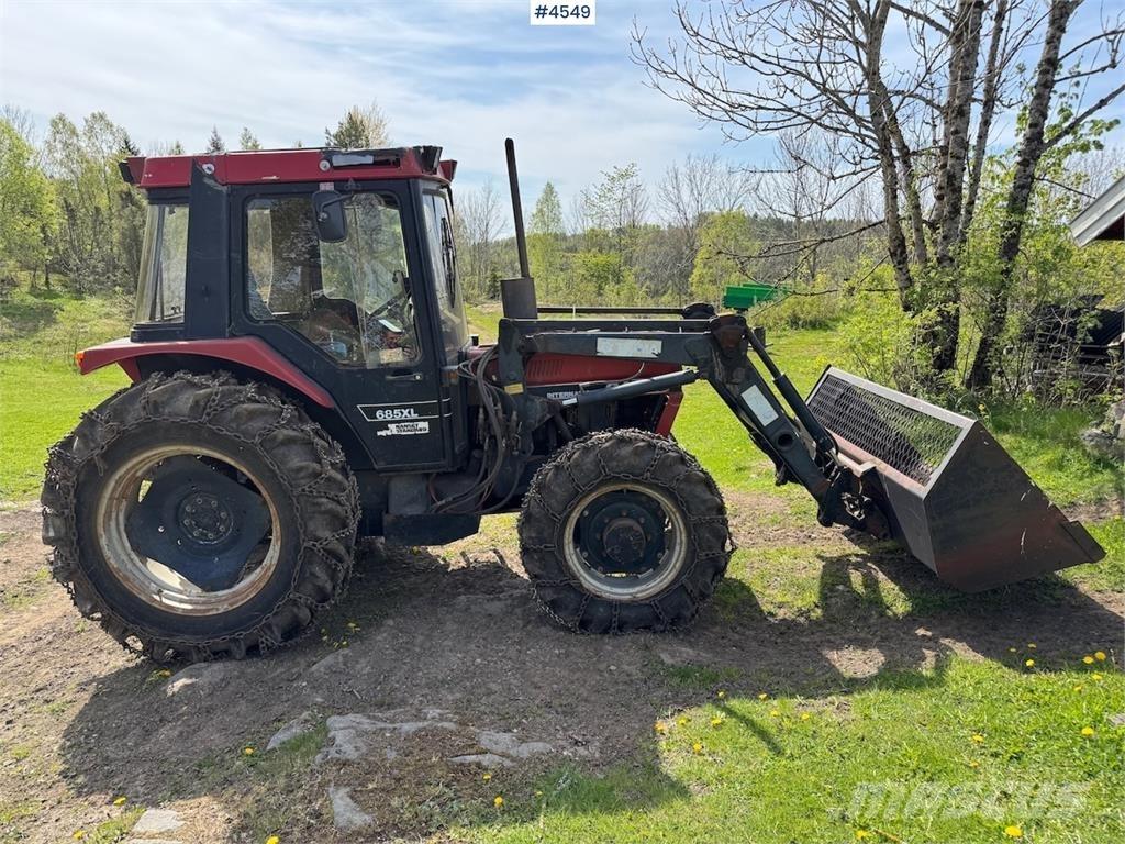 Case IH 685 XL Tractoare