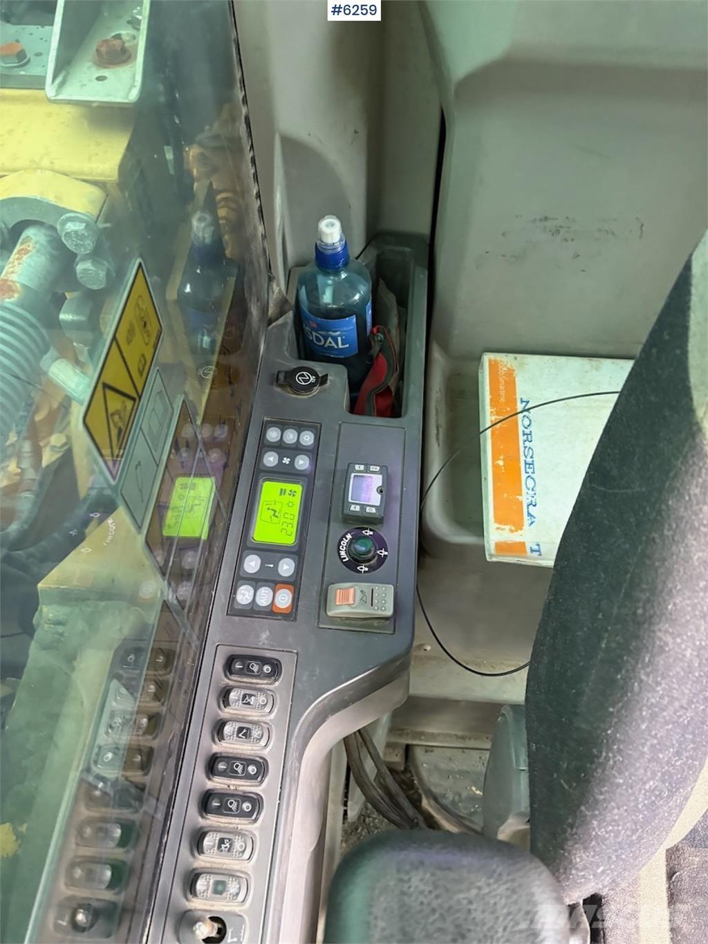 CAT 324 E Excavatoare pe șenile
