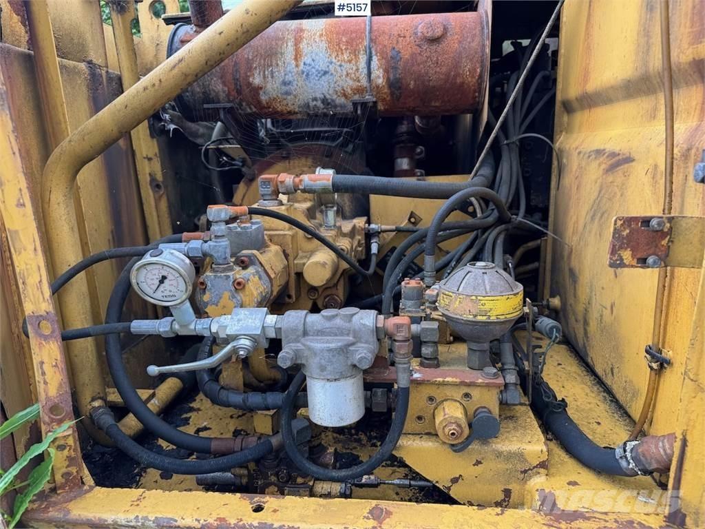 CAT E70B Excavatoare pe șenile
